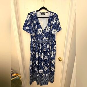 BloomChic Navy Floral Maxi V Neck Lightweight Flutter Sleeve Dress